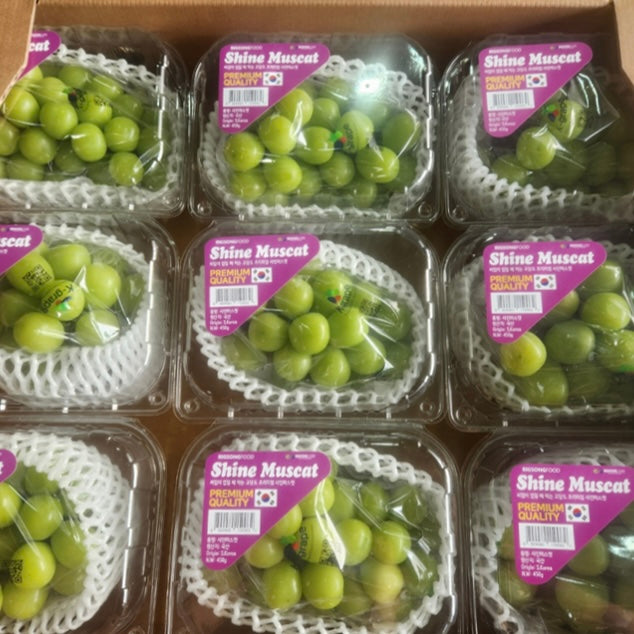 Korean Shine Muscat Grapes